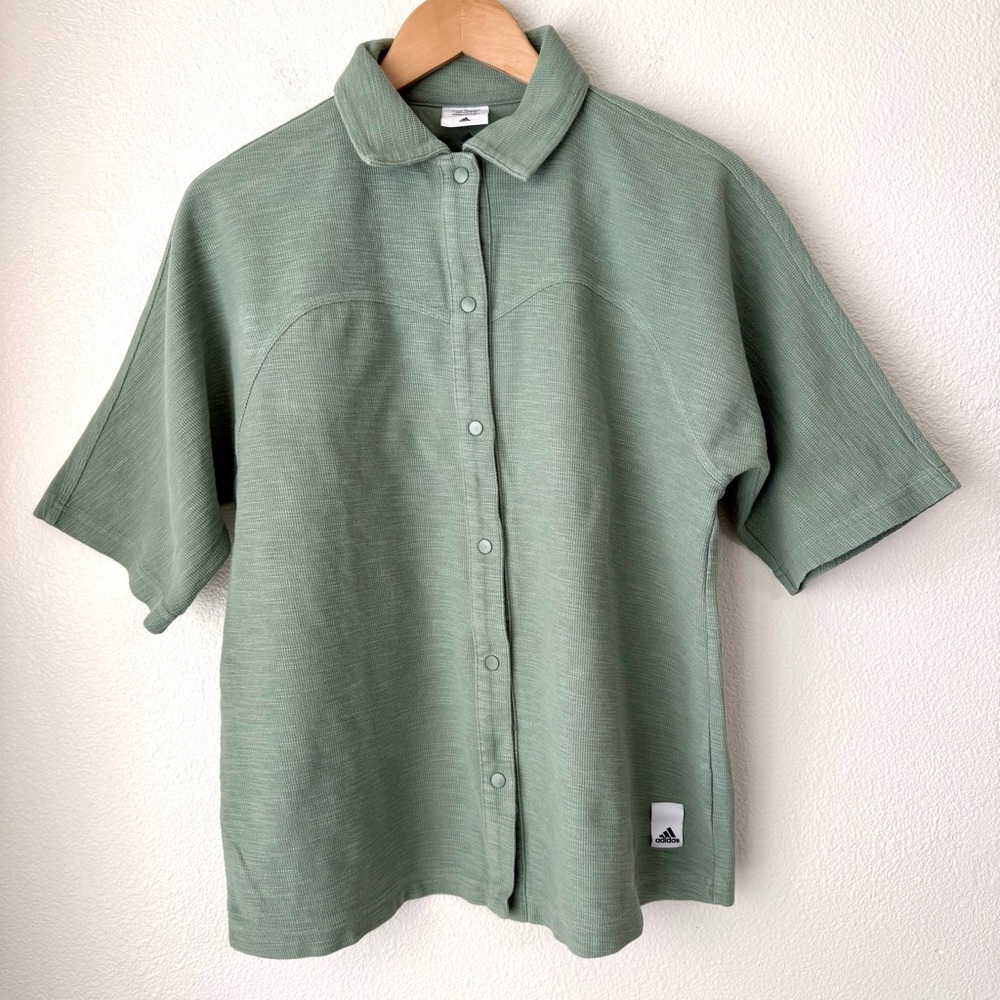 Adidas Women’s Lounge Terry Loop Snap Front Over Sized Shirt-Sage Green XS EUC